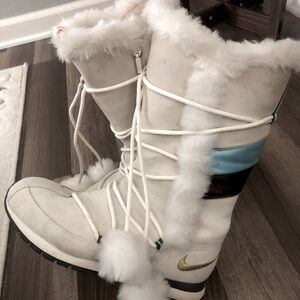 Nike Snow Boots